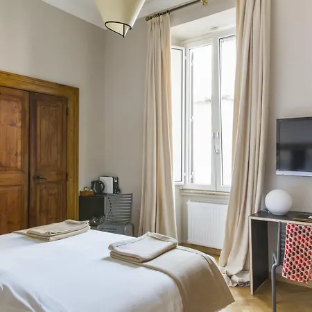 Navonamyhome Bed & Breakfast *