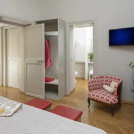 Navonamyhome Bed & Breakfast 4*