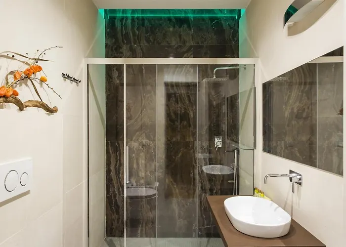 Navonamyhome Bed and Breakfast 4*